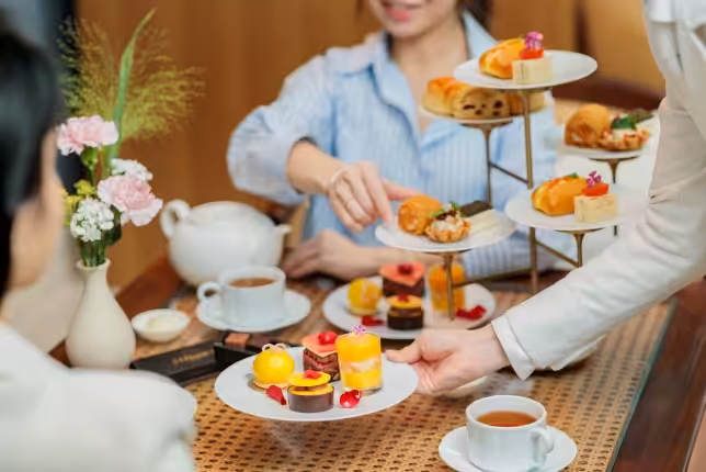 Mother's Day Afternoon Tea at The Ritz Lounge