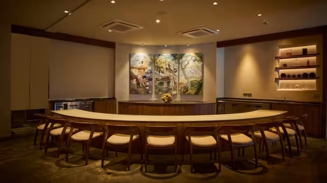 New fine dining restaurant - ASIN