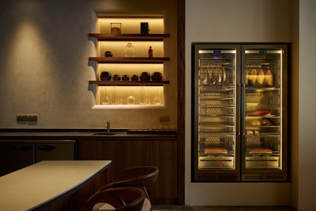 ASIN a new fine dining restaurant