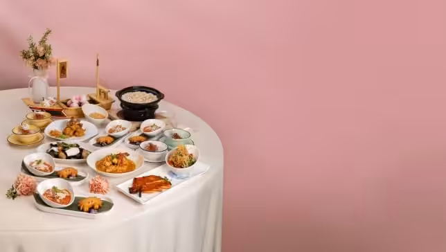 Red House Seafood Parents Day Set - Credit Red House Seafood