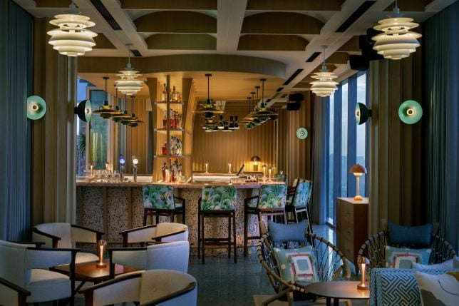 Las Palmas Bar & Interior