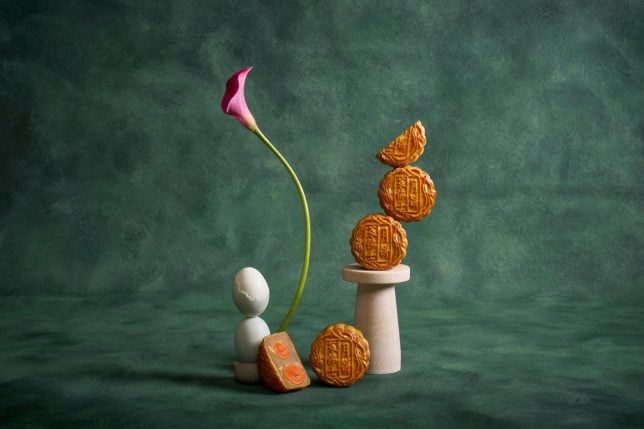 Double Yolk with Macadamia Nuts and White Lotus Paste Baked Mooncake