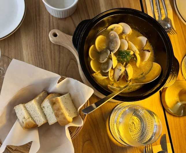That Wine Place Holland Village Clams