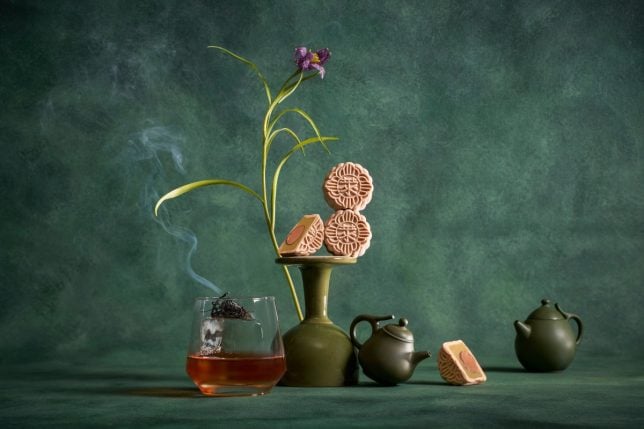 Whisky with Lapsang Suchong Truffle Snow-Skin Mooncake