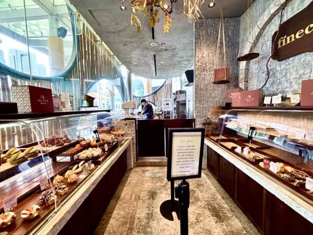 Fine Crumbs Bakery Alice Boulangerie & Restaurant Raffles City