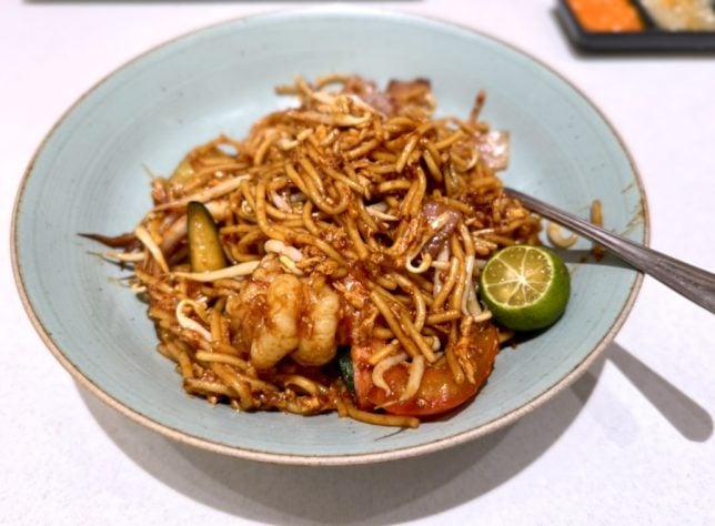 Tiong Bahru Chicken Rice Takashimaya Mee Goreng