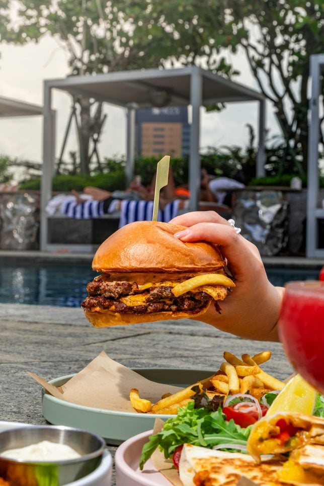 Canyon Signature Smashed Burger