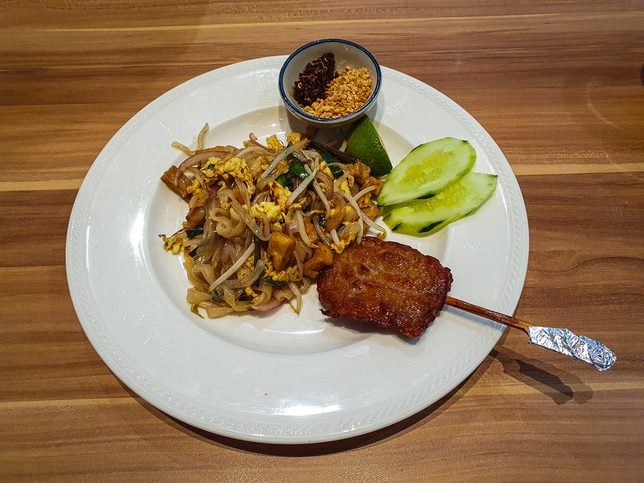 2GATHER pad Thai